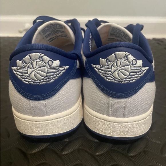 Jordan 1 AKJO Low Kentucky Size 9.5M - Picture 3 of 6